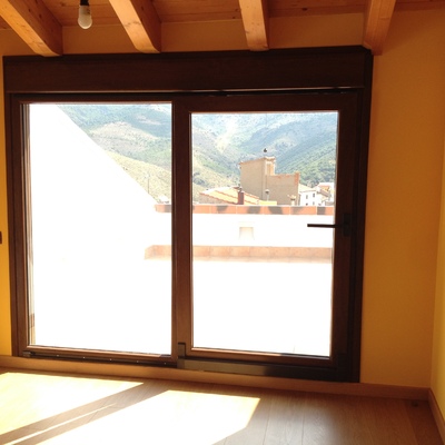 Detalle puerta oscilo-paralela (apertura)