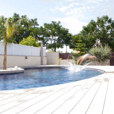 Diseño de Piscina y Jardín en Vilanova i la Geltrú