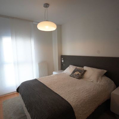 Dormitorio con vestidor