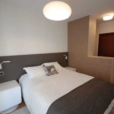 Dormitorio con vestidor