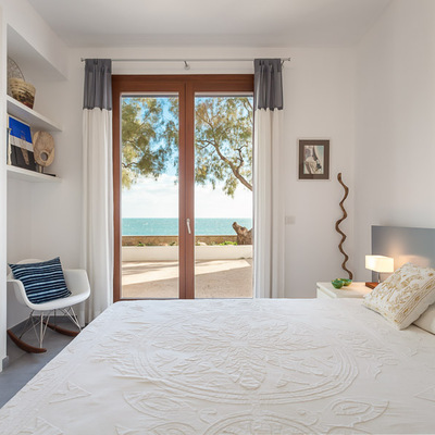 Dormitorio con vistas al mar - copia