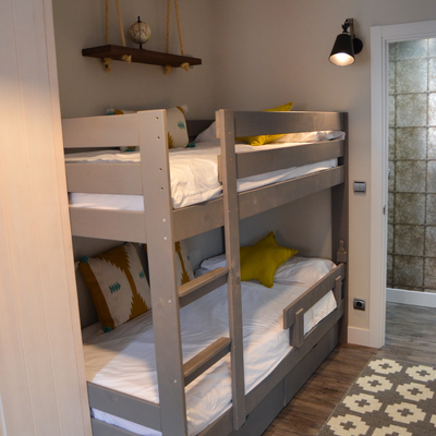 Dormitorio infantil estilo industrial