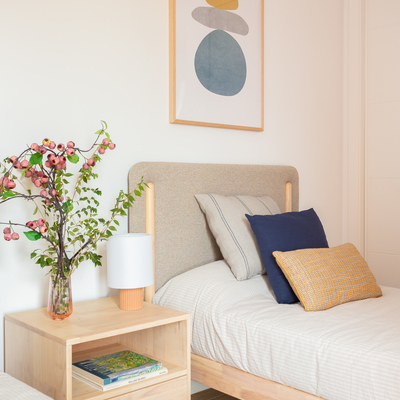 Dormitorio juvenil infantil invitados azul y gris