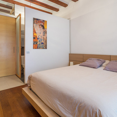 Dormitorio y baño en suite