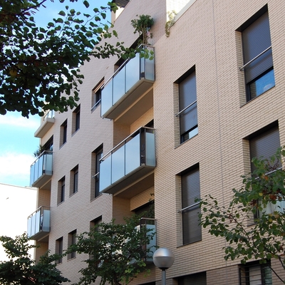 EDIFICI D'HABITATGES A BADALONA