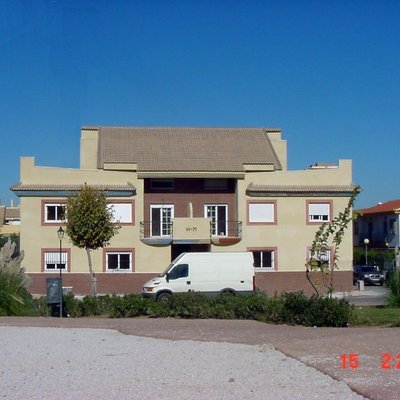 Edificio De Viviendas