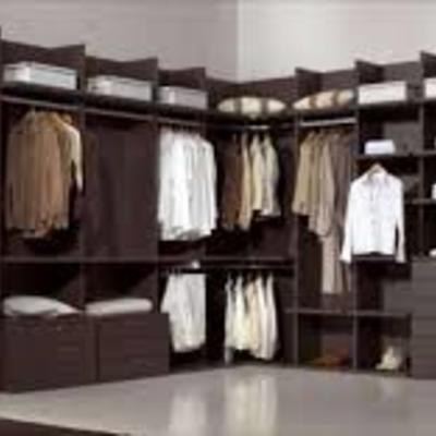 M.A.N.    Armario vestidor montado desde 0.