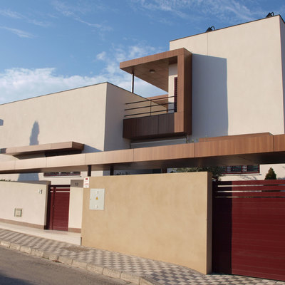 Entrada desde la calle