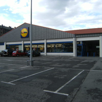 Supermercado Lidl c/ Cudillero nº2, Oviedo