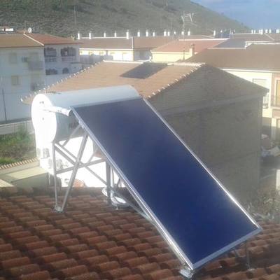 OFERTA EQUIPO TERMOSOLAR 1 PLACA (2/3PERSONAS)