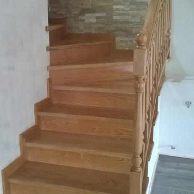 Escalera Roble Americano