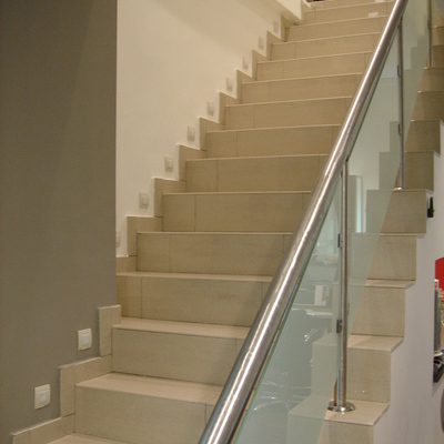 Acondicionamiento de Salón de Belleza y Peluquería Rizo´s en Torrelodones