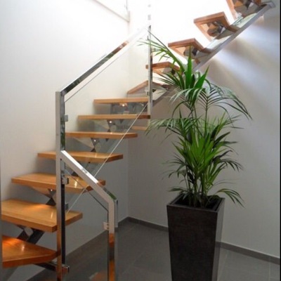 escalera de acero inox y roble 