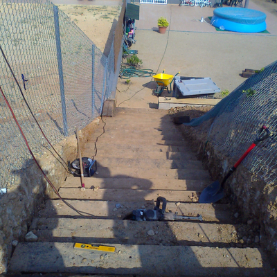 ESCALERA DE TRAVIESAS DE TREN