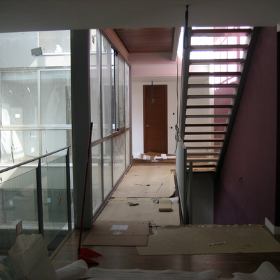 Escalera Interior y Patio