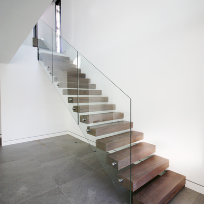 escalera madera-vidrio