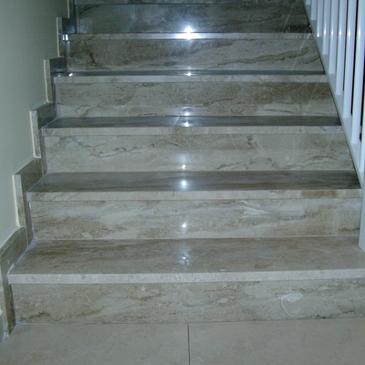 Escalera Marmol Daino
