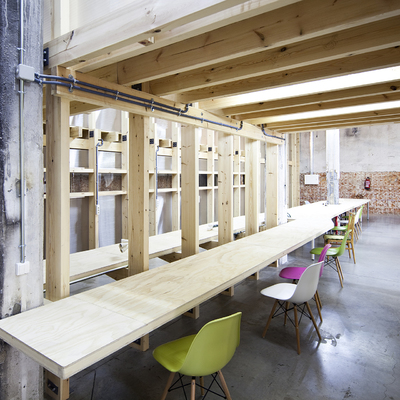 Espacio de trabajo en mesa común