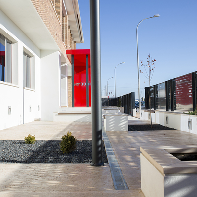 Espacio exterior. Patio de descanso