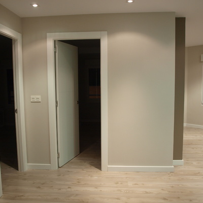 Espacio final de hall , integrado a cocina-salon