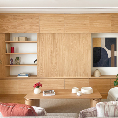 Salón comedor en madera y calderos en Valdebebas