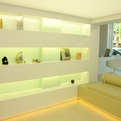 Estanterias, sala de reuniones