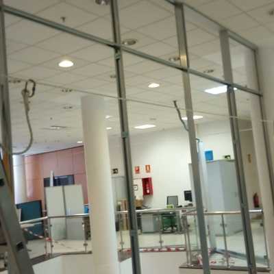 Proyecto de Cerramiento de Oficinas