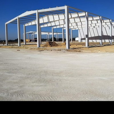 NAVE PREFABRICADA DE HORMIGON