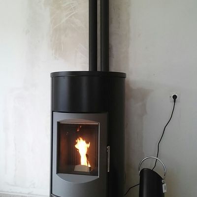 ESTUFA DE PELLET CANALIZADA