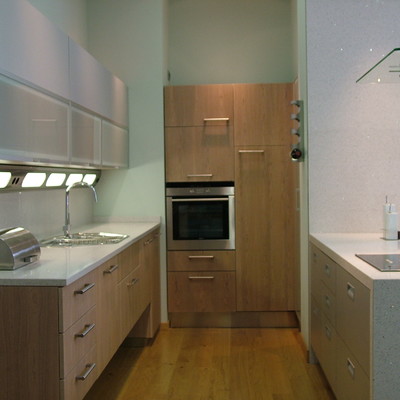 EXPOSICIÓN DE LOCAL COMERCIAL REFORMADO