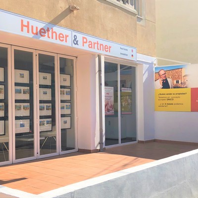 Proyecto de interiorismo, e imagen corporativa de inmobiliaria