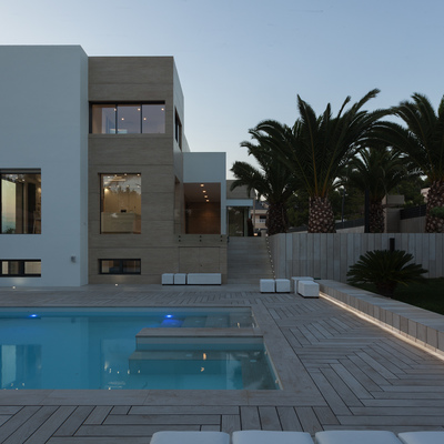 Exterior + piscina