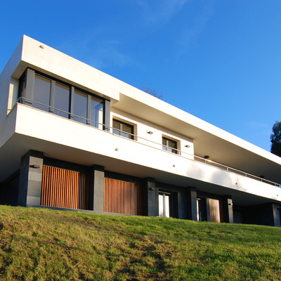 VIVIENDA UNIFAMILIAR ESTILO TRADICIONAL