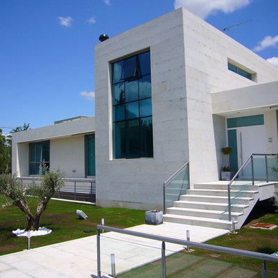 CONSTRUCCIÓN VIVIENDA UNIFAMILIAR - PISCINA INTERIOR - MADRID
