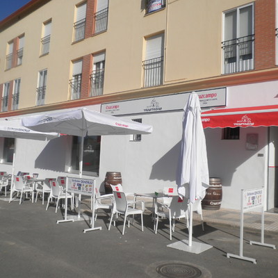 Proyecto de adaptación de local a Bar con Zona Infantil