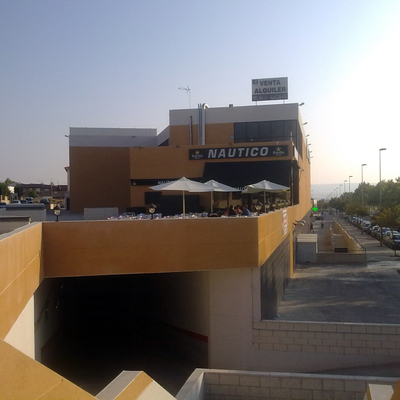 fachada centro comercial