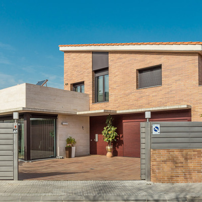 Fachada de una vivenda unifamiliar