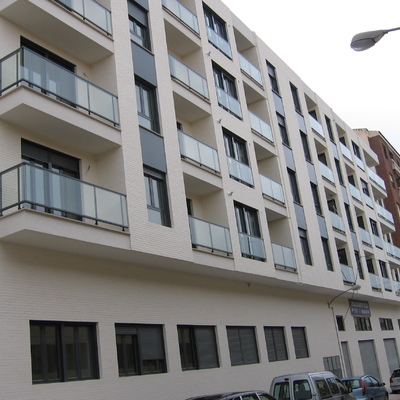 Fachada del edificio El Almendro