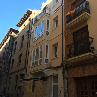 Reforma de edificio para viviendas y bajo