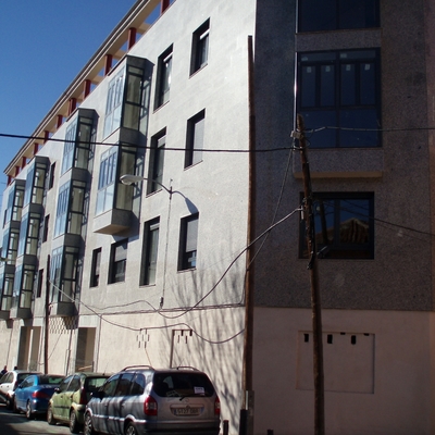 EDIFICIOS PAREADOS DE 39 VIVIENDAS + LOCALES+ GARAJES + TRASTEROS