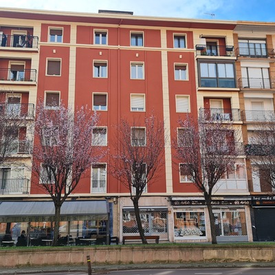 Fachada SATE en Lehendakari Aguirre 169