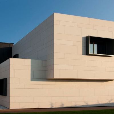 fachada ventilada de piedra caliza