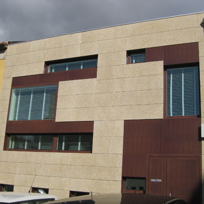 Fachada ventilada en 4 cm