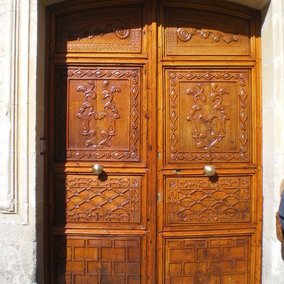 RESTAURACIÓN DE PUERTA EXTERIOR