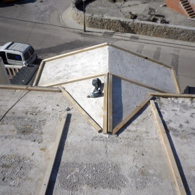 Forma de tejado con rastreles