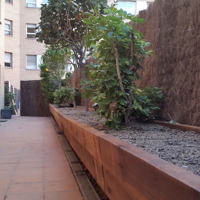 FOTO JARDINERA A MEDIDA.