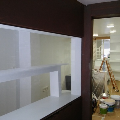 Pintado de Joyería Must en Laredo.