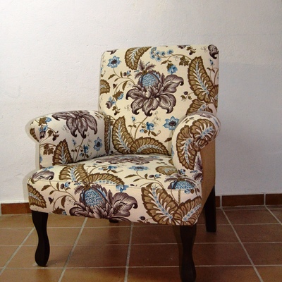 Butaca clasica de nueva fabricacion con combinacion de tejido en Sevilla