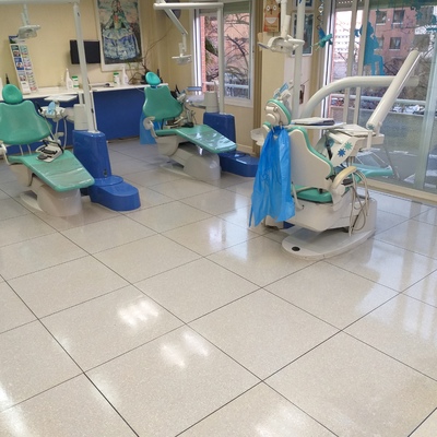DECAPADO Y ABRILLANTADO DE SUELO TECNICO EN CLINICA DENTAL