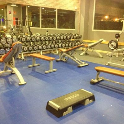 Gimnasio On Fitness Center.